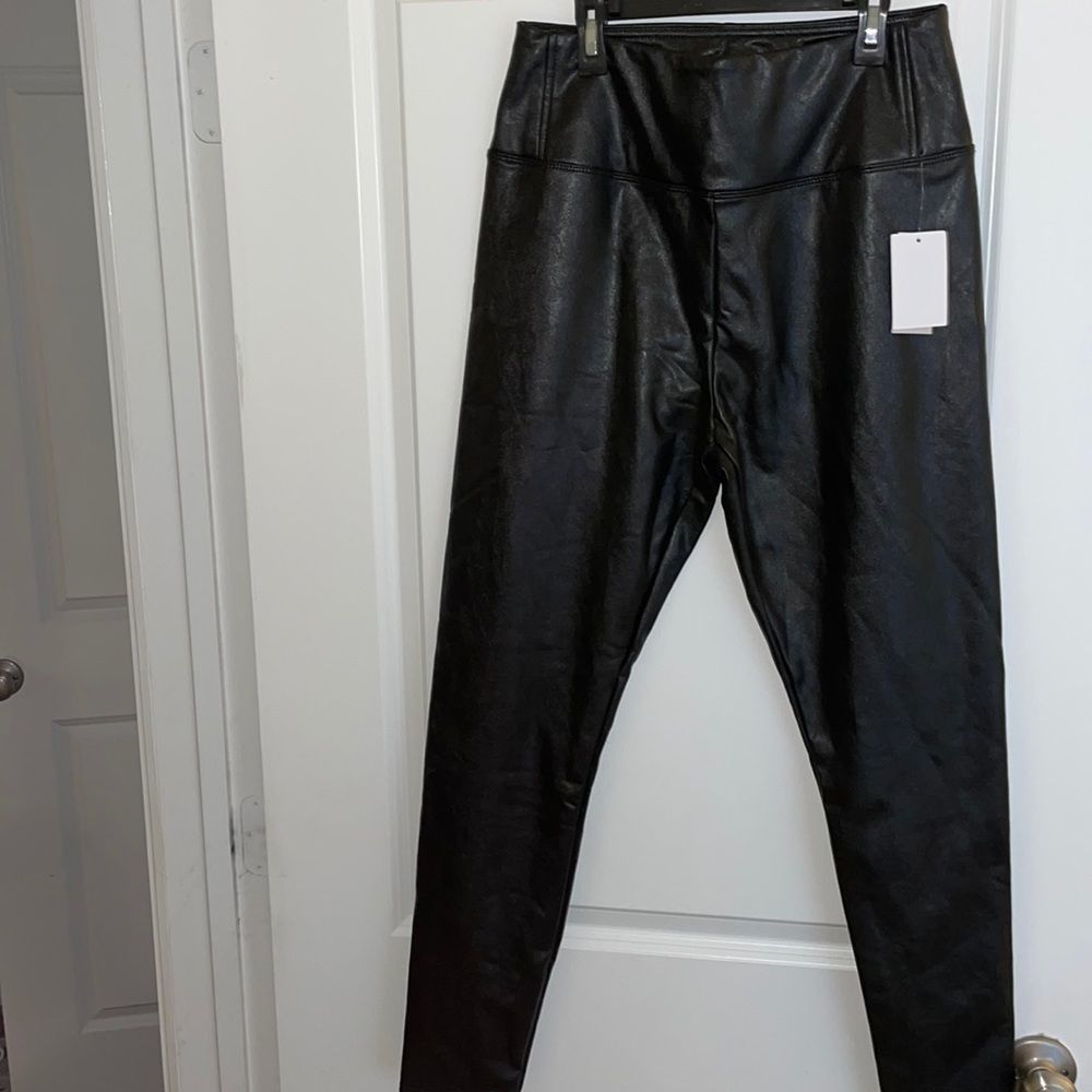 BP-L- Genuine Pleather leggings🆕